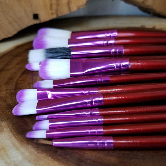 12 piece brush set and case - Picture 3 of 8